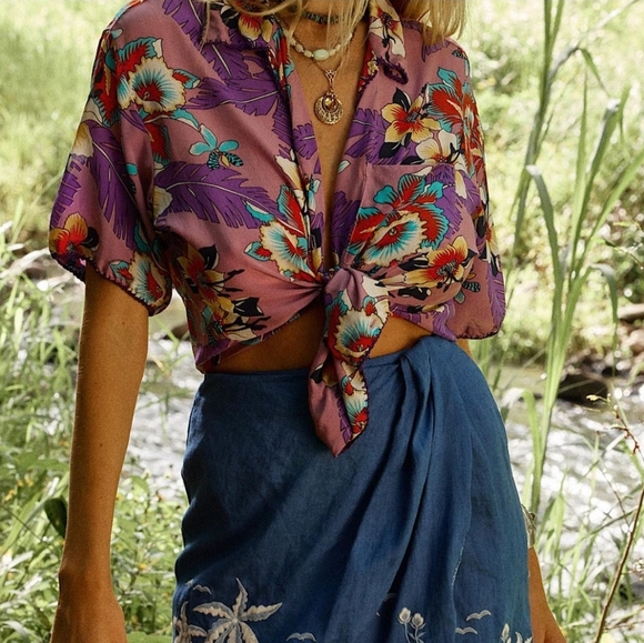 Chasing Unicorns Volcano Silk Crepe Short Sleeve Shirt - Picture 1 of 8